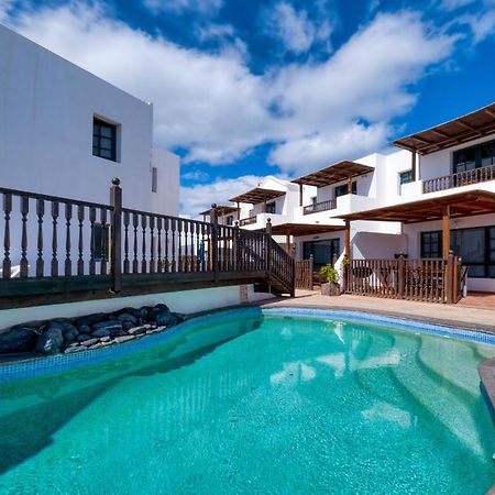 Casa Hibiscus - Shared Pool - Close To Seafront Promenade Punta Mujeres Exterior photo