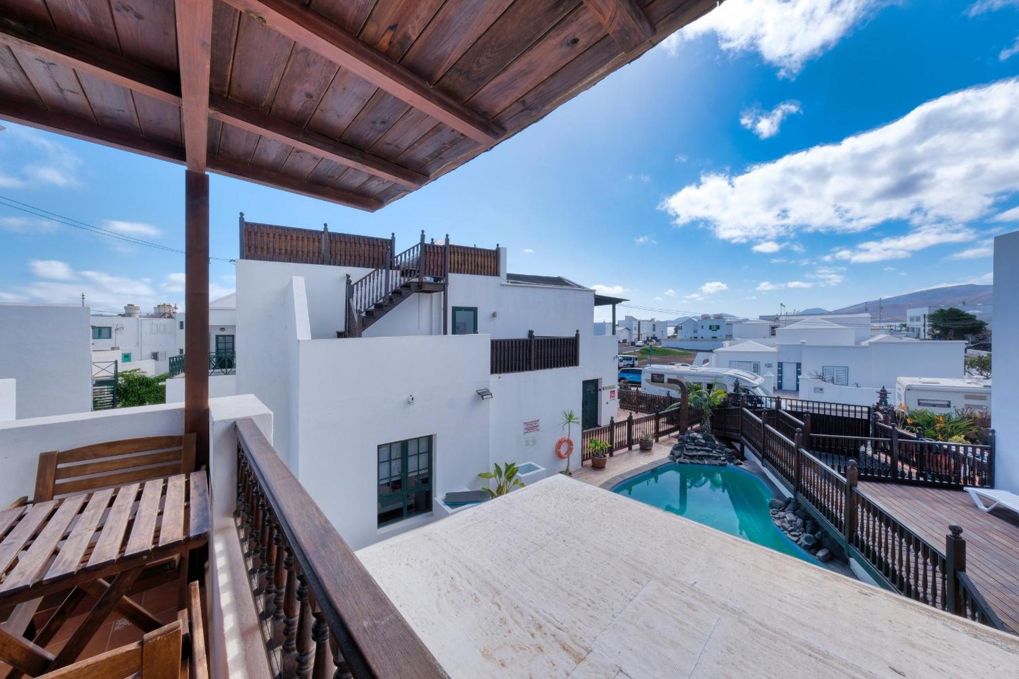 Casa Hibiscus - Shared Pool - Close To Seafront Promenade Punta Mujeres Exterior photo